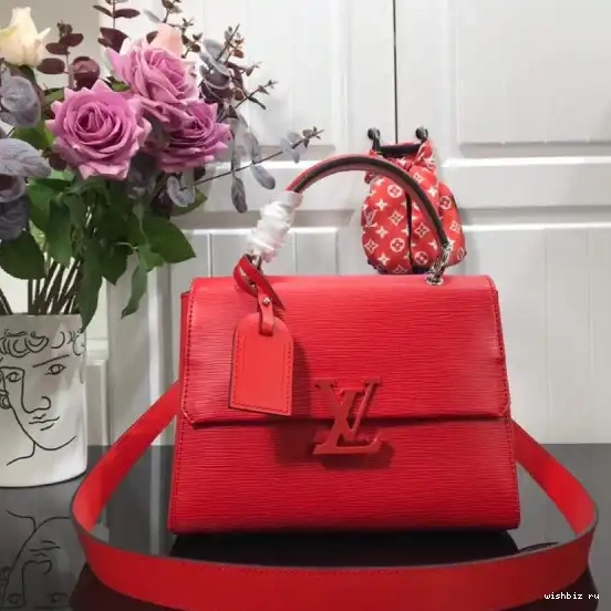WIS LOUIS PM GRENELLE VUITTON 0526